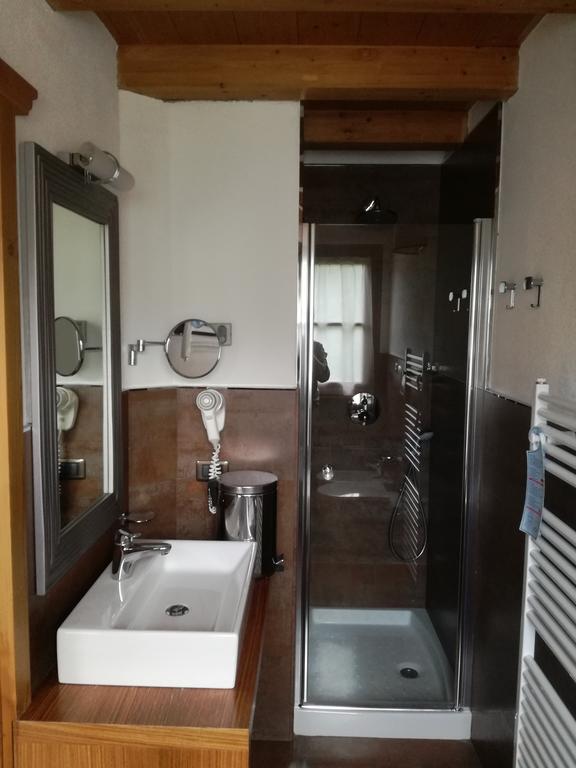 Hotel Bait De Angial Livigno Exterior photo