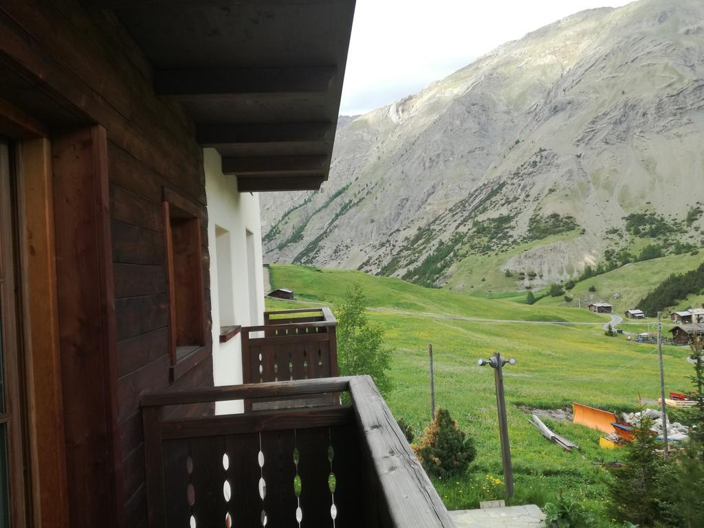 Hotel Bait De Angial Livigno Exterior photo