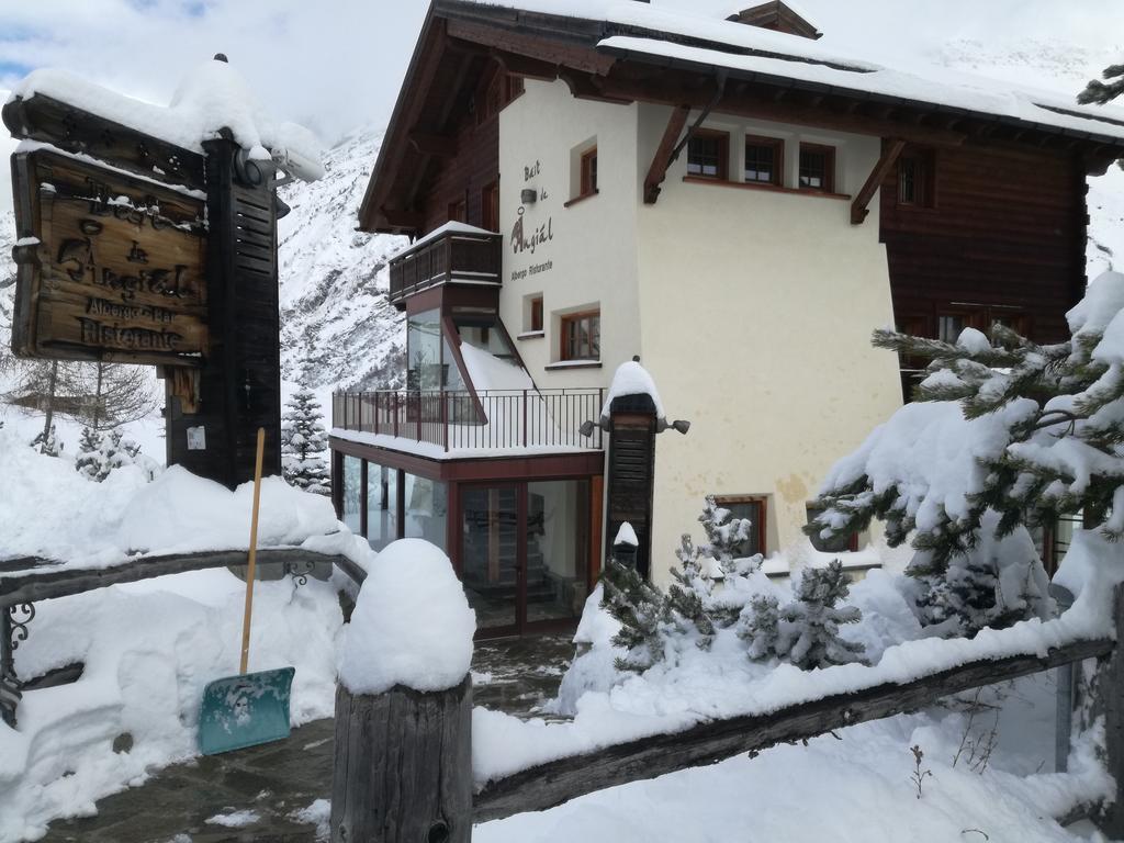 Hotel Bait De Angial Livigno Exterior photo