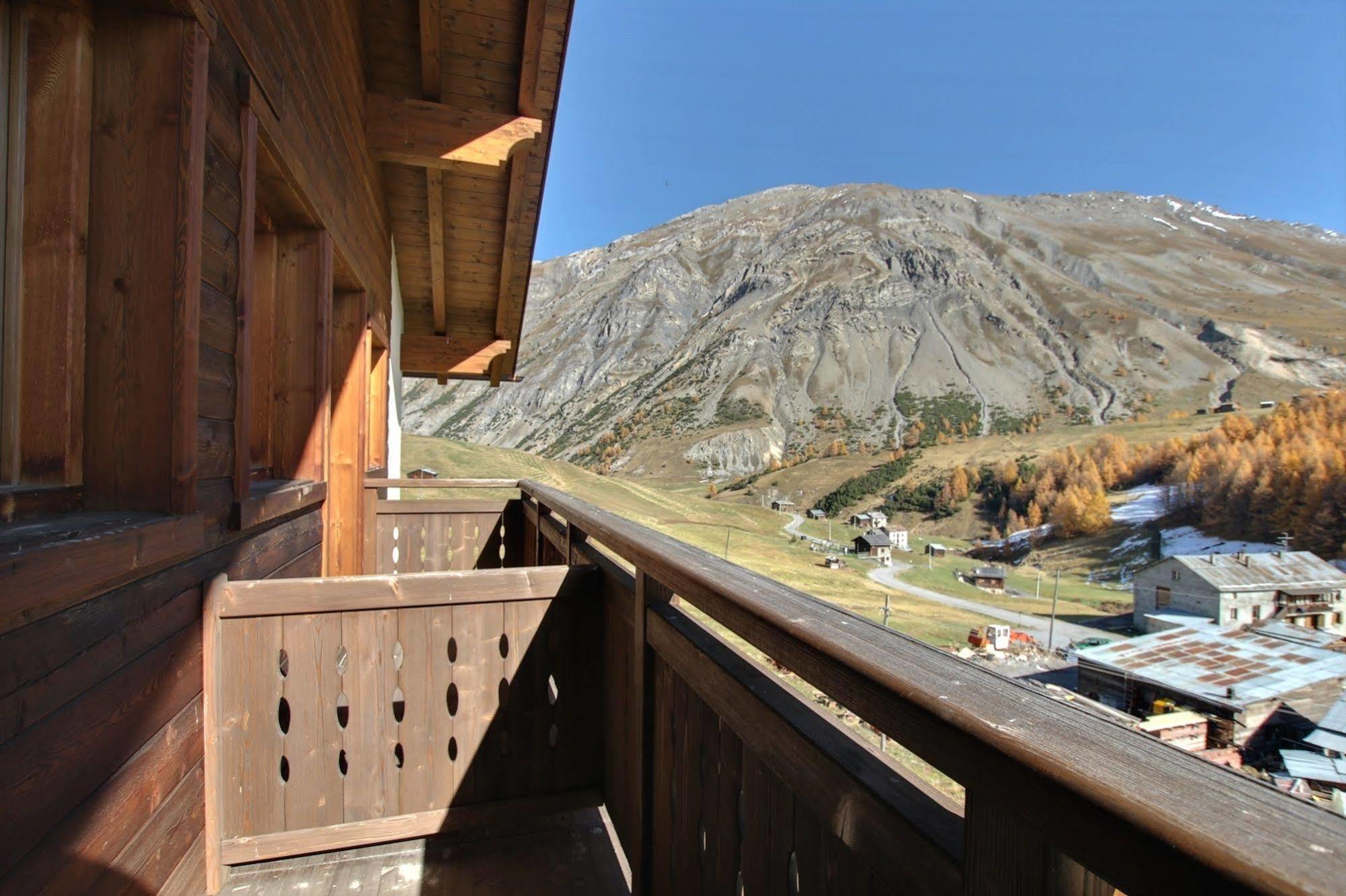 Hotel Bait De Angial Livigno Exterior photo