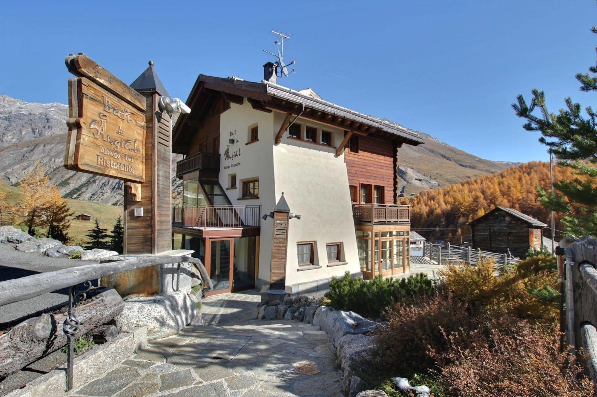 Hotel Bait De Angial Livigno Exterior photo